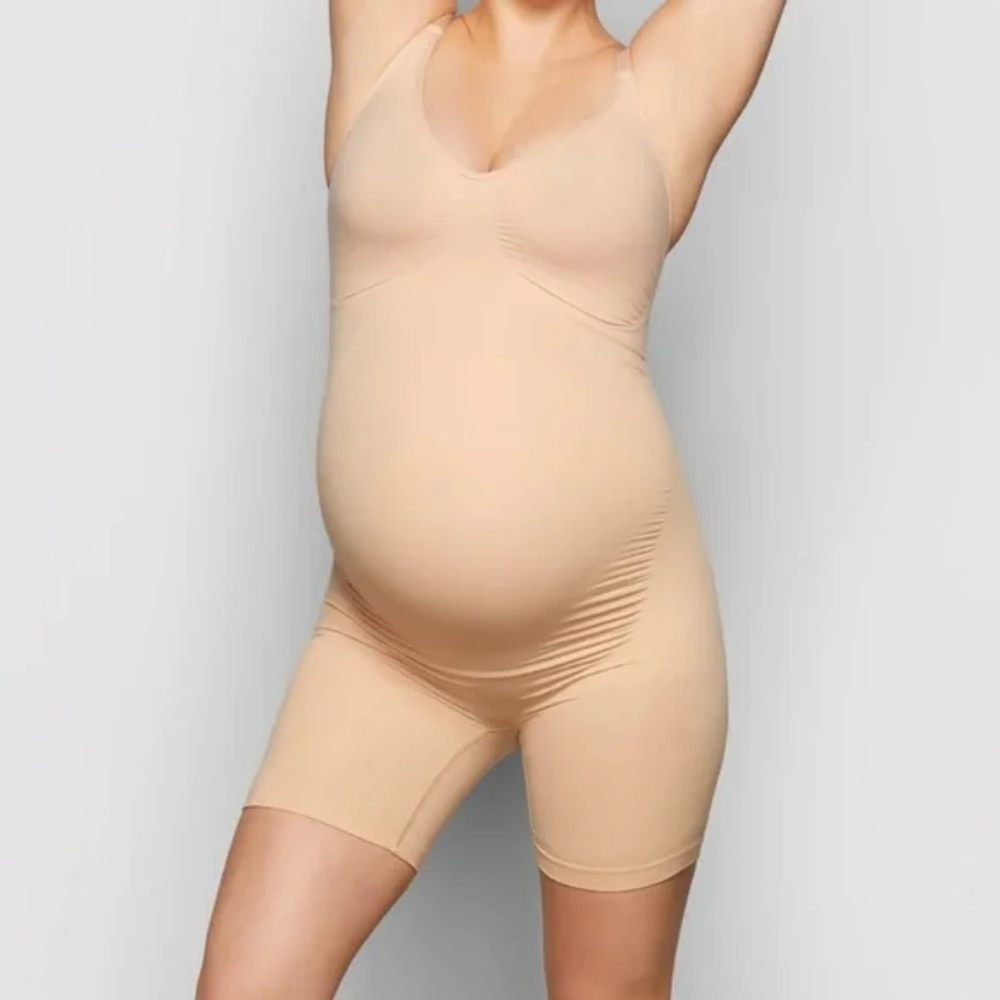 Skims Maternity Sculpting Support Mid Thigh Bodysuit S/M